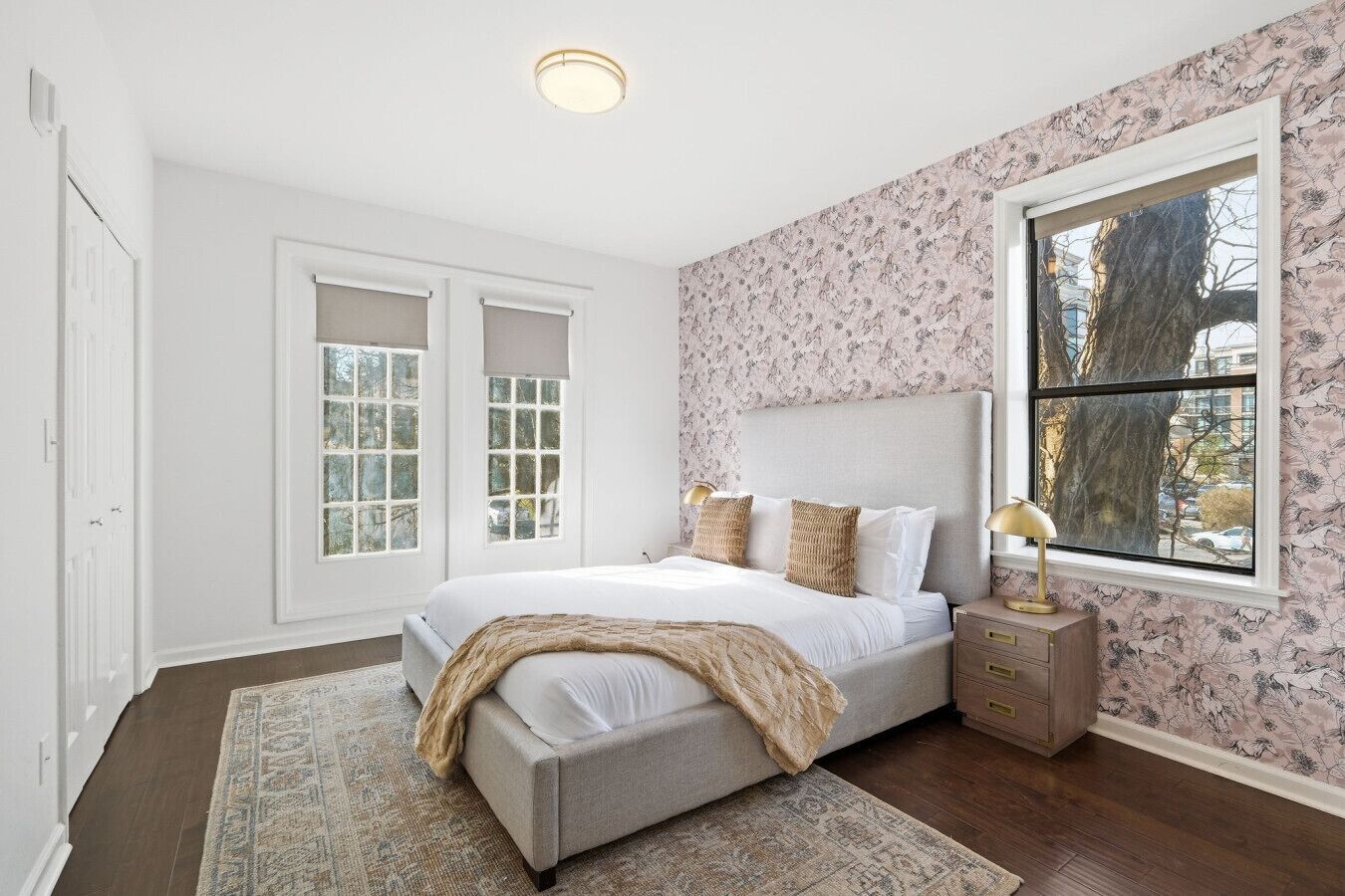 Apartment (3 Bedrooms) | Front of property