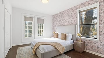 Apartment (3 Bedrooms) | Front of property
