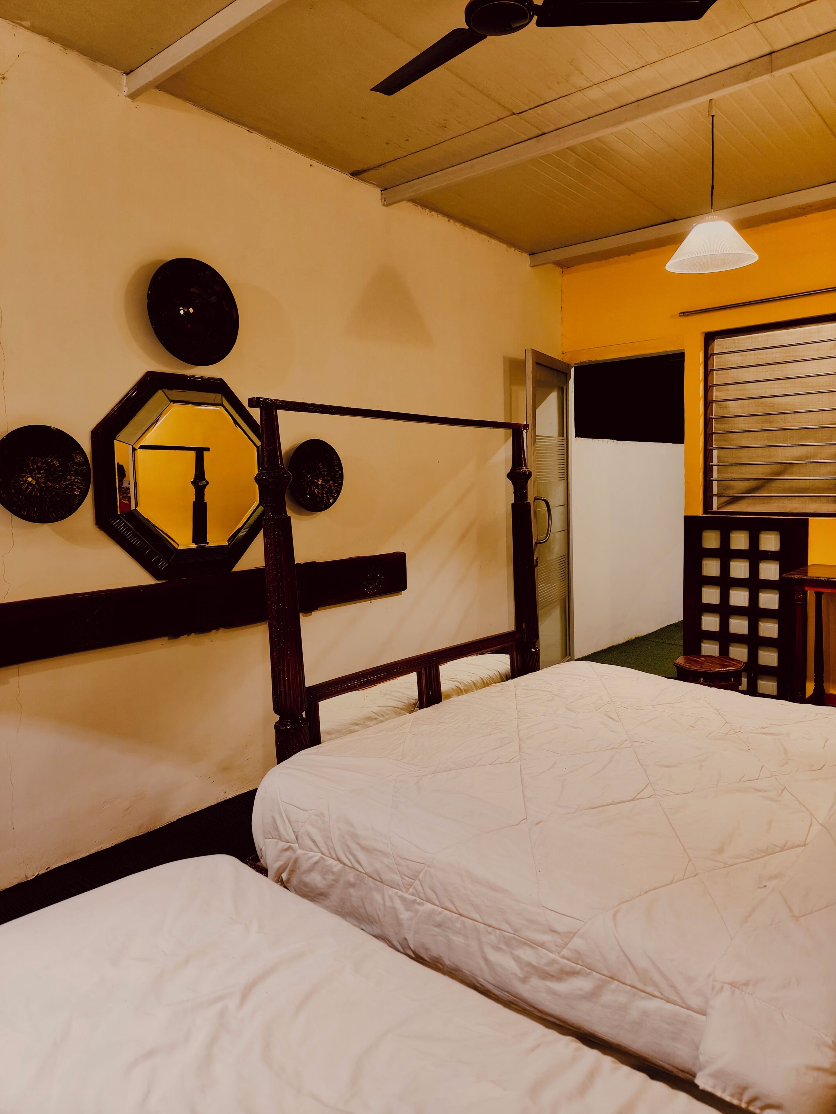 Superior Suite, Hill View | Desk, laptop workspace, free WiFi