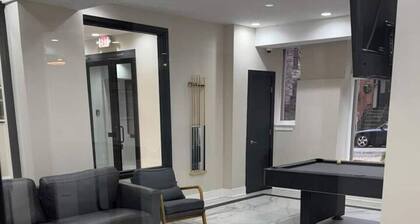 610e Very Comfortable Studio Downtown