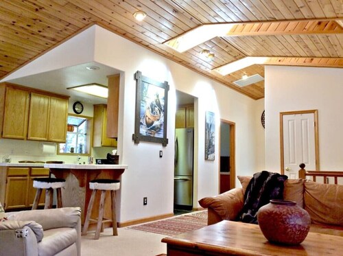 620 Large 3 Bedrooms Outdoor Seating
