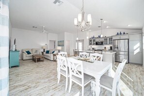 Interior - 561g Massive Newly Built 3 Bedroom! (Wildwood)