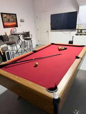 Game room - Escape Heaven! Tranquility Guaranteed, Fully Fenced Pet Friendly (Palm Coast)