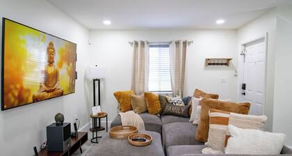 Good Vibes Oasis - Cozy Townhome With Parking