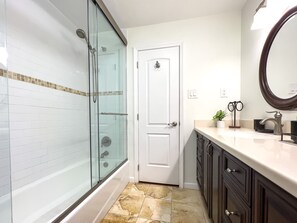 House (3 Bedrooms) | Interior - Dockside Daydreams - Canal Front and Pool Oasis (Fort Lauderdale)