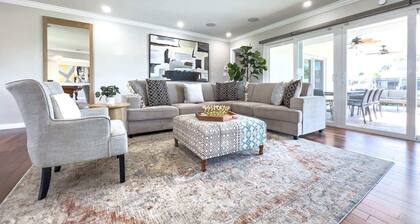 Dockside Daydreams - Canal Front and Pool Oasis