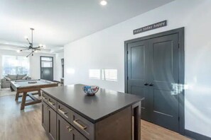 Interior - 31) Two Homes Downtown! (Chattanooga)