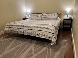 Apartment (1 Bedroom) | Interior - Chic Walkable apt With Rooftop Views (Roanoke)