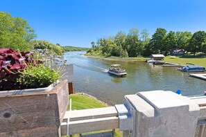 Interior - 🌤 The Birches - Condotel Downtown Lake Leelanau Unit 4 (Lake Leelanau)