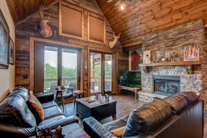 Interior - Lucky 7 at Eagles Nest (Banner Elk)