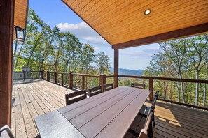Interior - Golden Sunsets at Eagles Nest (Banner Elk)
