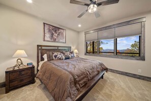 Interior - Golden Sunsets at Eagles Nest (Banner Elk)