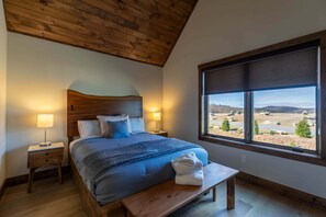 Chalet (6 Bedrooms) | Interior - Mountain Time Lodge at Eagles Nest (Banner Elk)