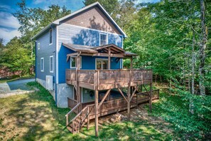 Front of property - Dogwood Den (Banner Elk)