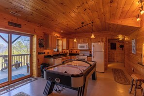 Interior - Van Beek's Peak (Banner Elk)