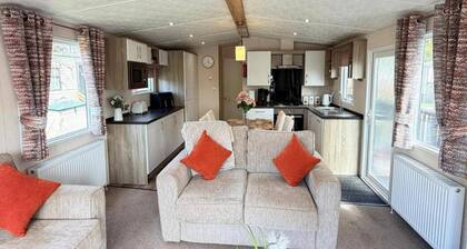 Lillardsedge Apartment Sleeps 6 With Parking