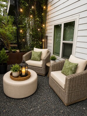 Terrace/patio - South Austin Gem | Pickleball • BBQ • Near DT (Austin)