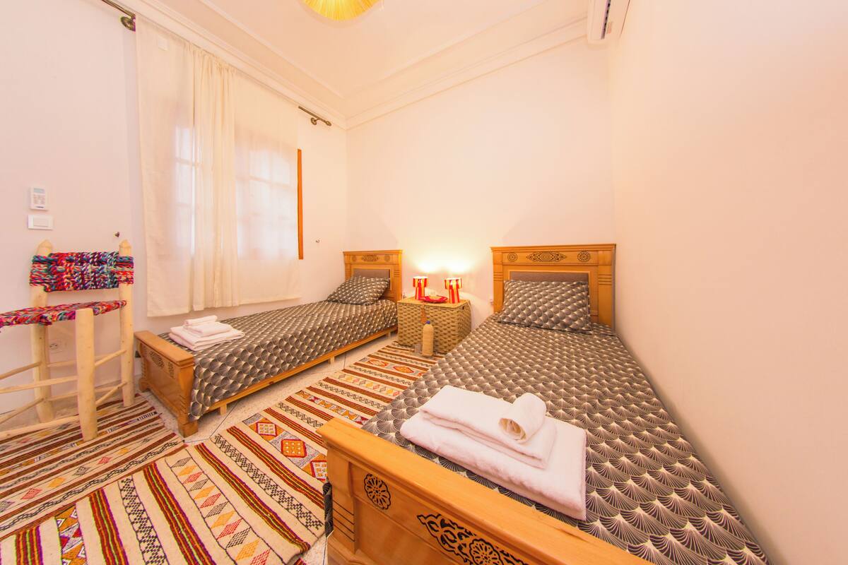 Double or Twin Room | WiFi (free), bed sheets