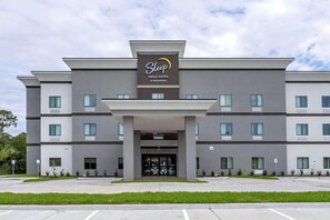 Exterior - Redwood Inn & Suites (Crosby)