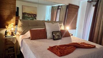 1 bedroom, bed sheets, wheelchair access