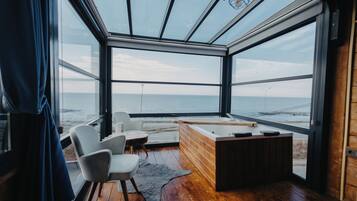 Deluxe Villa, Sea View | Interior