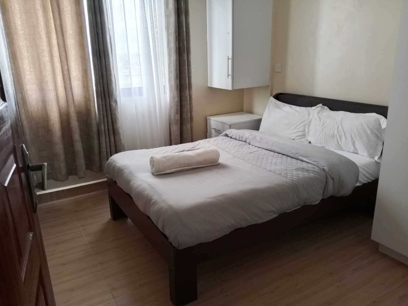In-room safe, desk, iron/ironing board, WiFi (free)