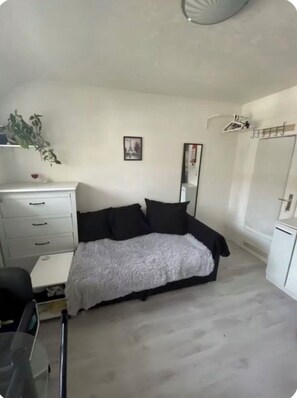 Living area - Vrbo Property (Frankfurt am Main)