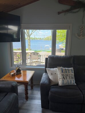 Living area - Lake front home in Coldwater MI! (Coldwater)