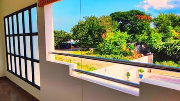 Luxury Double Room, Balcony | Interior
