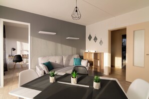 Living area - Vrbo Property (Saumur)