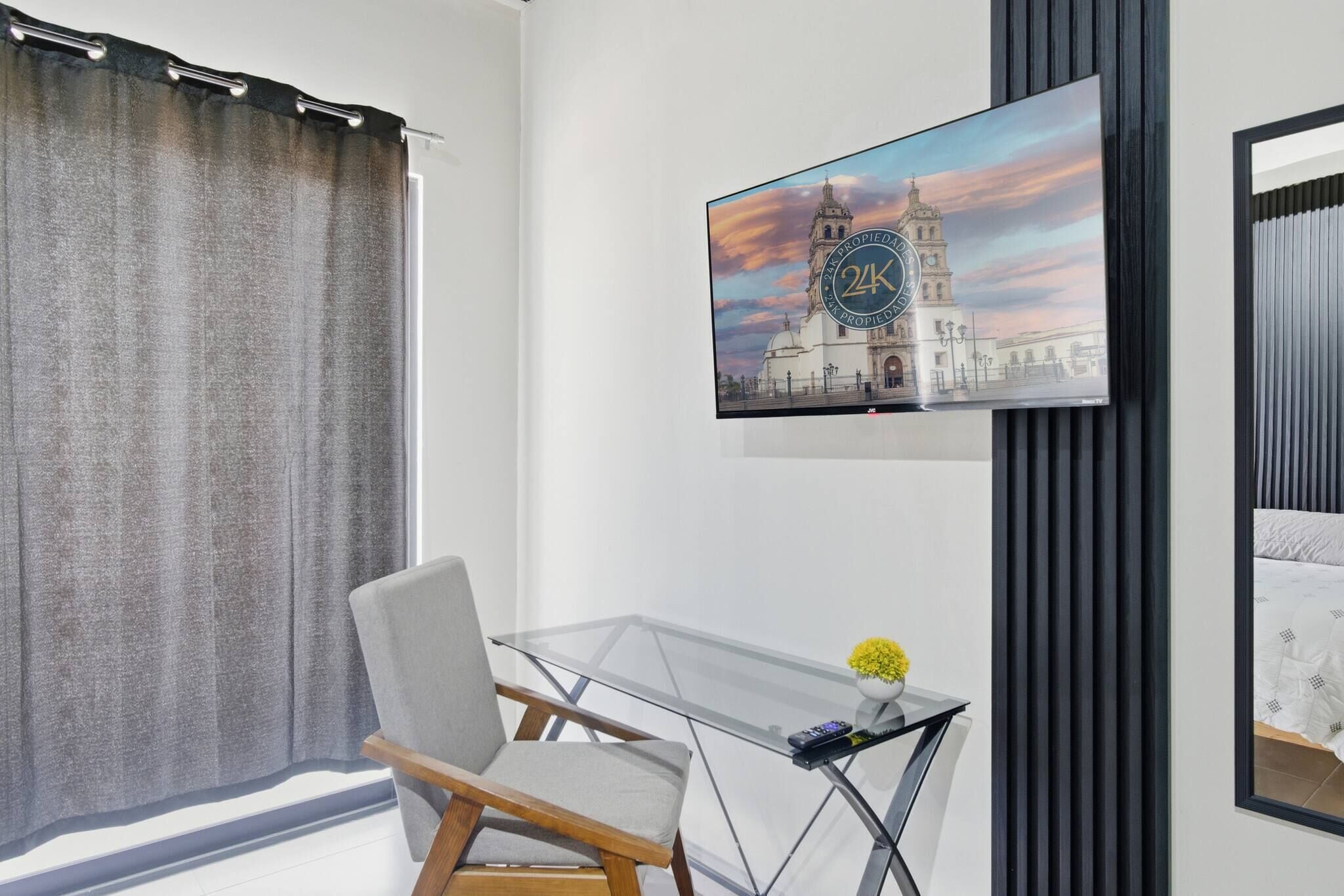 2 dormitorios, tabla de planchar con plancha, wifi gratis y ropa de cama