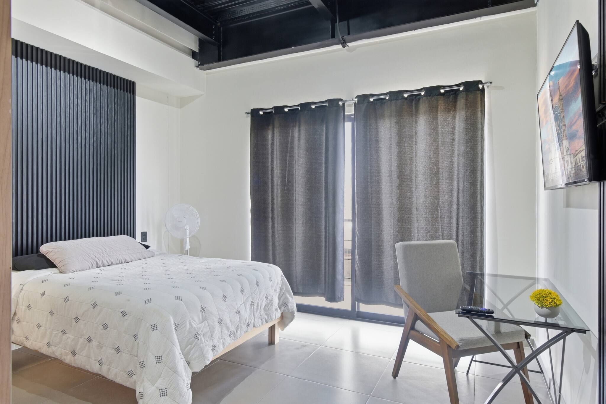 2 chambres, fer et planche à repasser, Wi-Fi gratuit, draps fournis