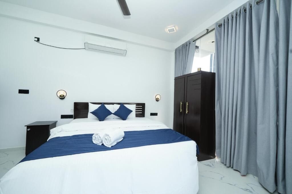 Deluxe Double Room, Balcony, Ocean View | Laptop workspace, free WiFi