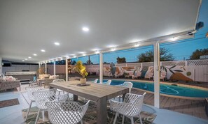 Outdoor dining - Camelback Casa near Old Town with Pool and Hot Tub (Scottsdale)