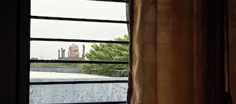 2-bedroom building in a wonderful Vijayapura Near Ibrahim Roza with AC comfort