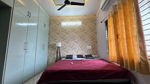 Room - 2-bedroom building in a wonderful Vijayapura Near Ibrahim Roza with AC comfort (Vijayapura)