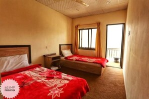 Deluxe Double Room, Mountain View | Soundproofing, iron/ironing board, free WiFi - Karim Hotel Hunza (Karimabad)