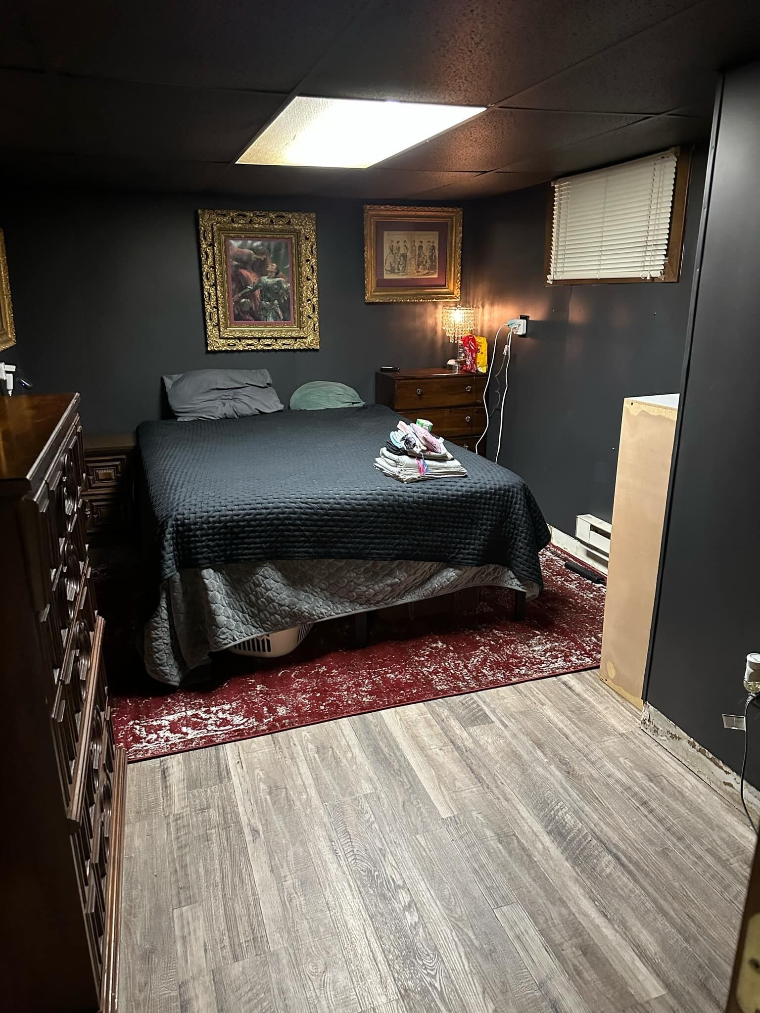 1 chambre, fer et planche à repasser, Wi-Fi gratuit, draps fournis