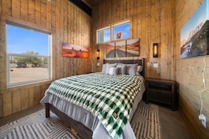 Travel crib, WiFi, bed sheets