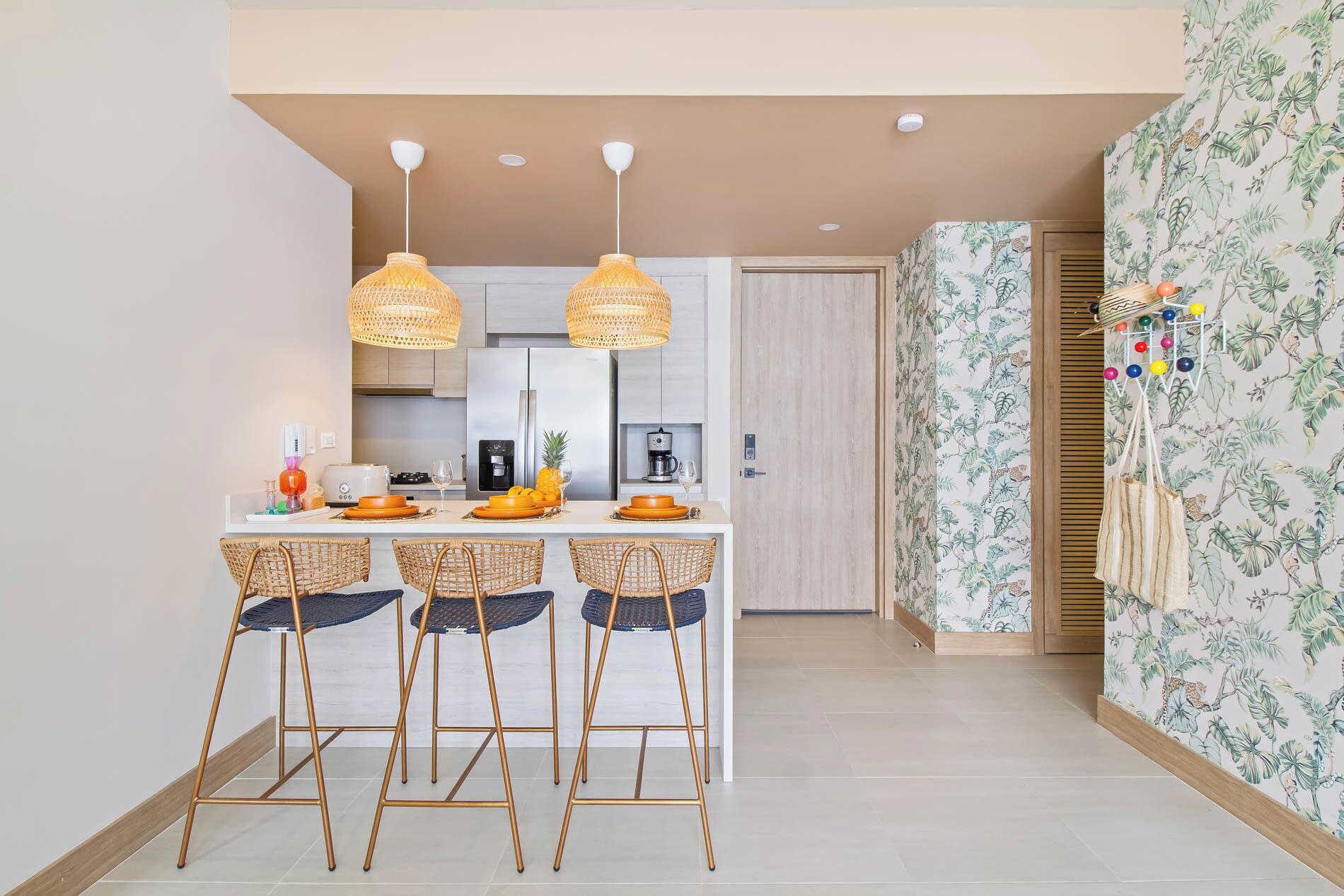 Deluxe Apartment, Balcony, Partial Ocean View | Private kitchen