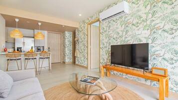 Deluxe Apartment, Balcony, Partial Ocean View | Living area