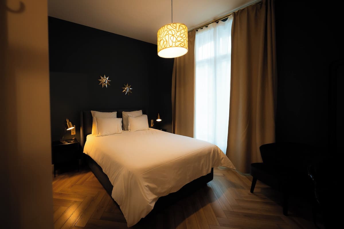 Habitación estándar doble, vistas a la ciudad | Minibar, sistema de insonorización, wifi gratis y ropa de cama