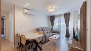 Apartemen, 2 kamar tidur, balkon, pemandangan samudra | Area keluarga