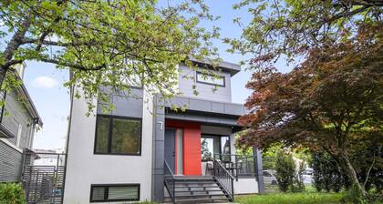 3BD Stylish Cozy Suite in Riley Park