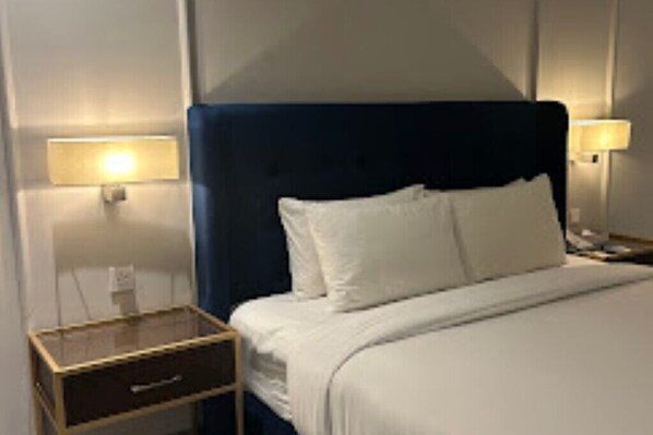 Deluxe Double Room, Mountain View | Soundproofing, iron/ironing board, free WiFi - Best Western Premier Hunza (Hunza Nagar)