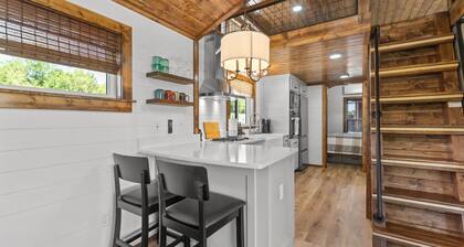 Adorable 1 bedroom tiny home w/ loft situated on 156 acres in Shelbyville, TN