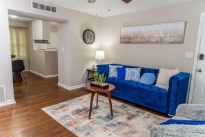TV - Stay at Hill Urban Nest (Decatur)