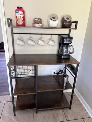 Interior - Stylish and Spacious Getaway (Jacksonville)