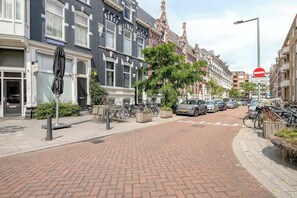 Exterior - Bright Apartment with Private Terrace (Rotterdam)