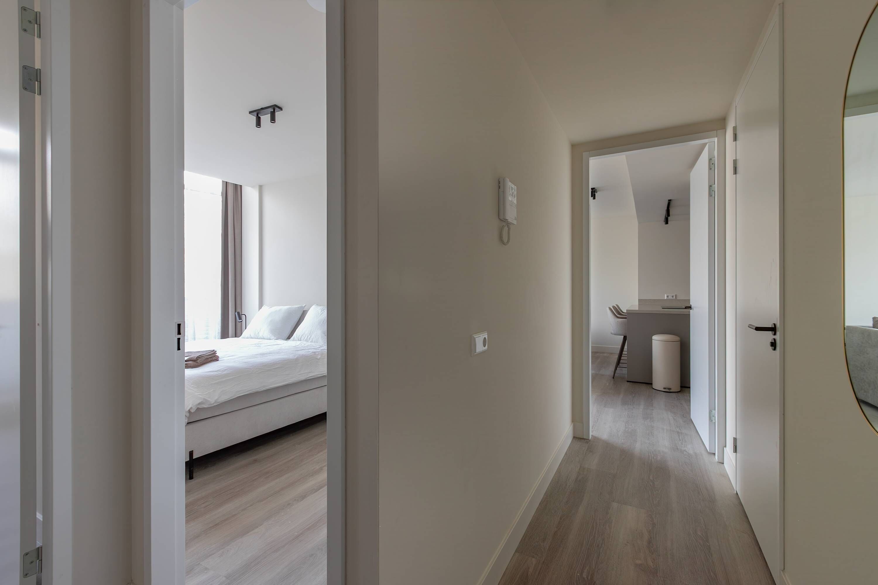 3 slaapkamers, een strijkplank/strijkijzer, wifi, beddengoed